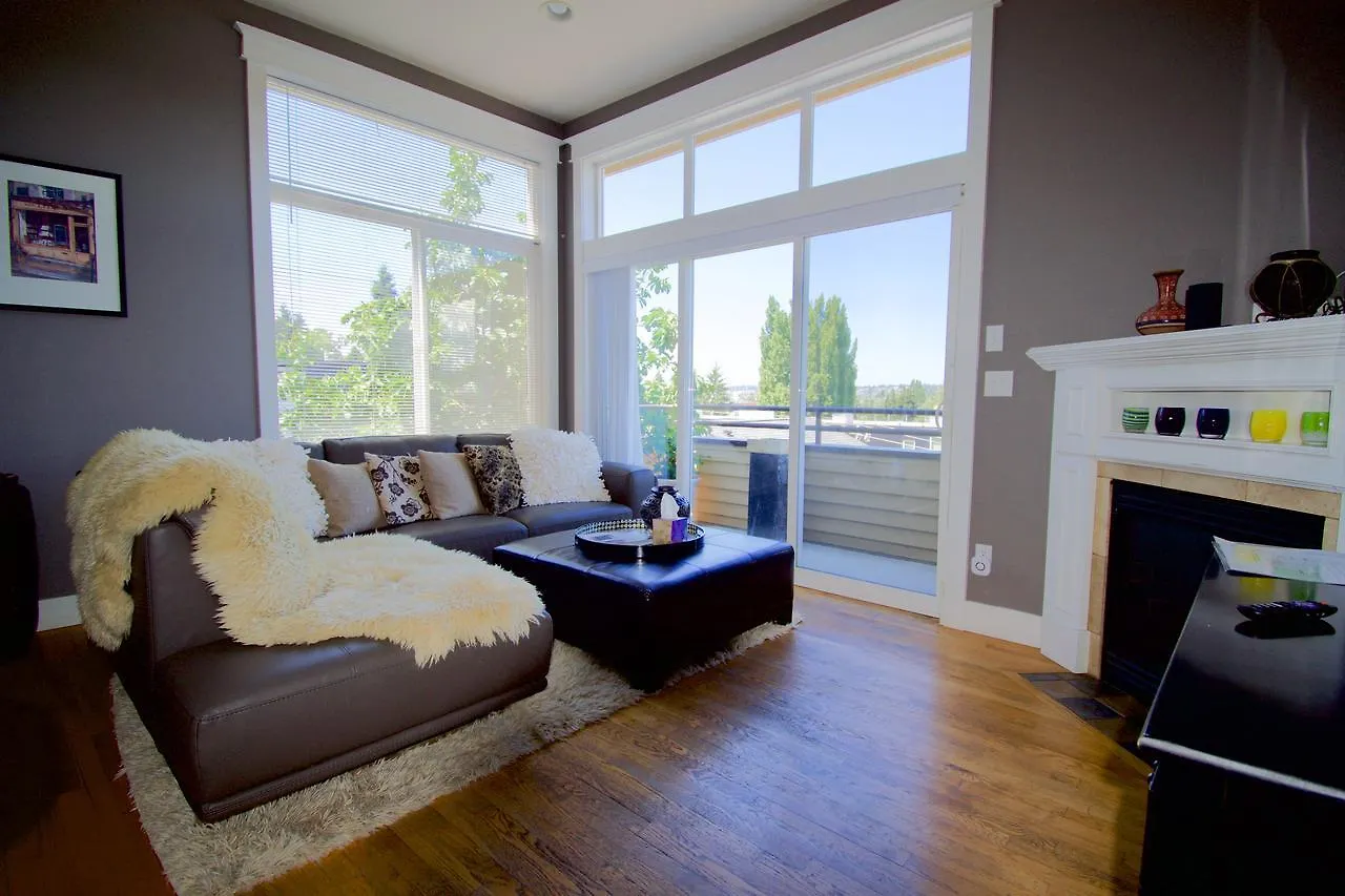 Comfort And Grace Perched On Queen Anne Hill Seattle